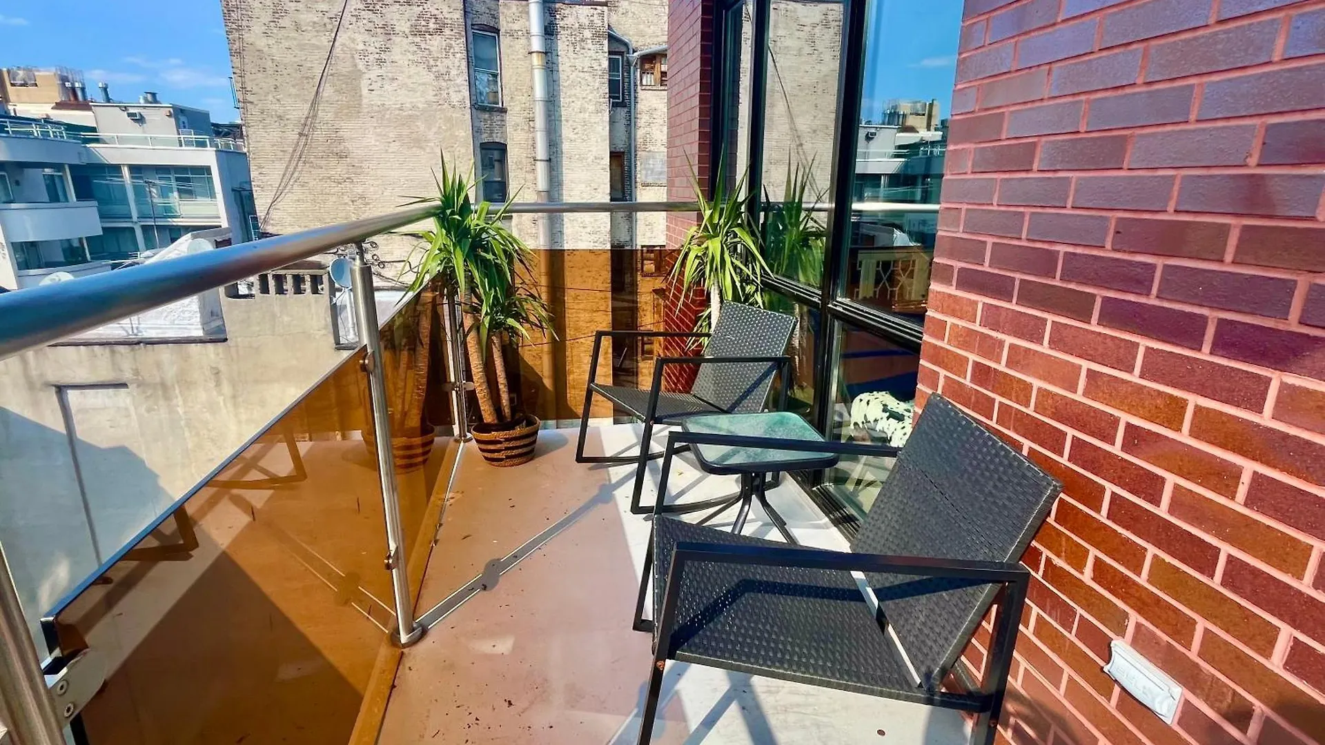 Luxury In Little Italy Private Balcony Apartment New York United States