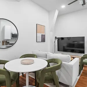  Apartment Minimalist Charm 2br 1bath