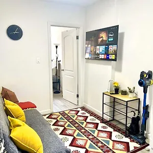  Apartment Homelike In The Heart Of China Town